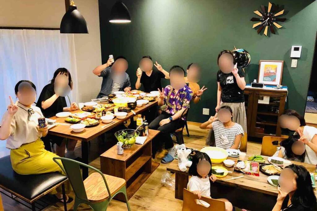 Villa 48坪！道後温泉付近駐車場有り清潔さと設備の充実さが高評価 大切な家族仲間と広々とくつろげます Matsuyama  Exterior foto